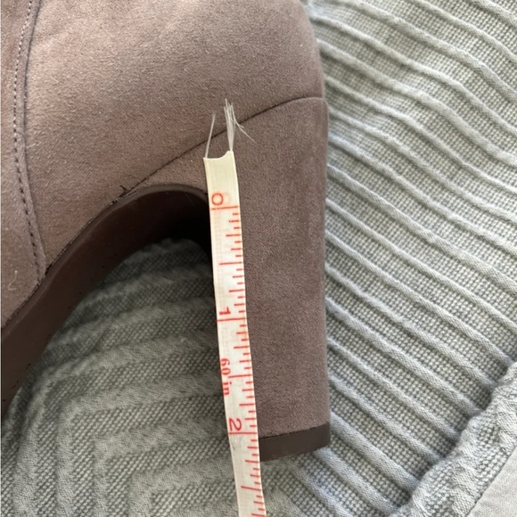 New Heeled Ankle Boots - Picture 8 of 8